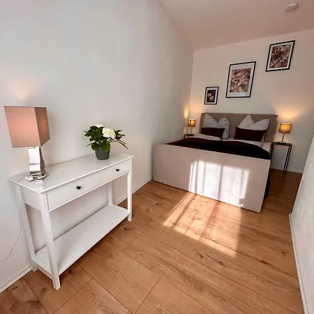 Apartment Retreat Am Teich Altenburg